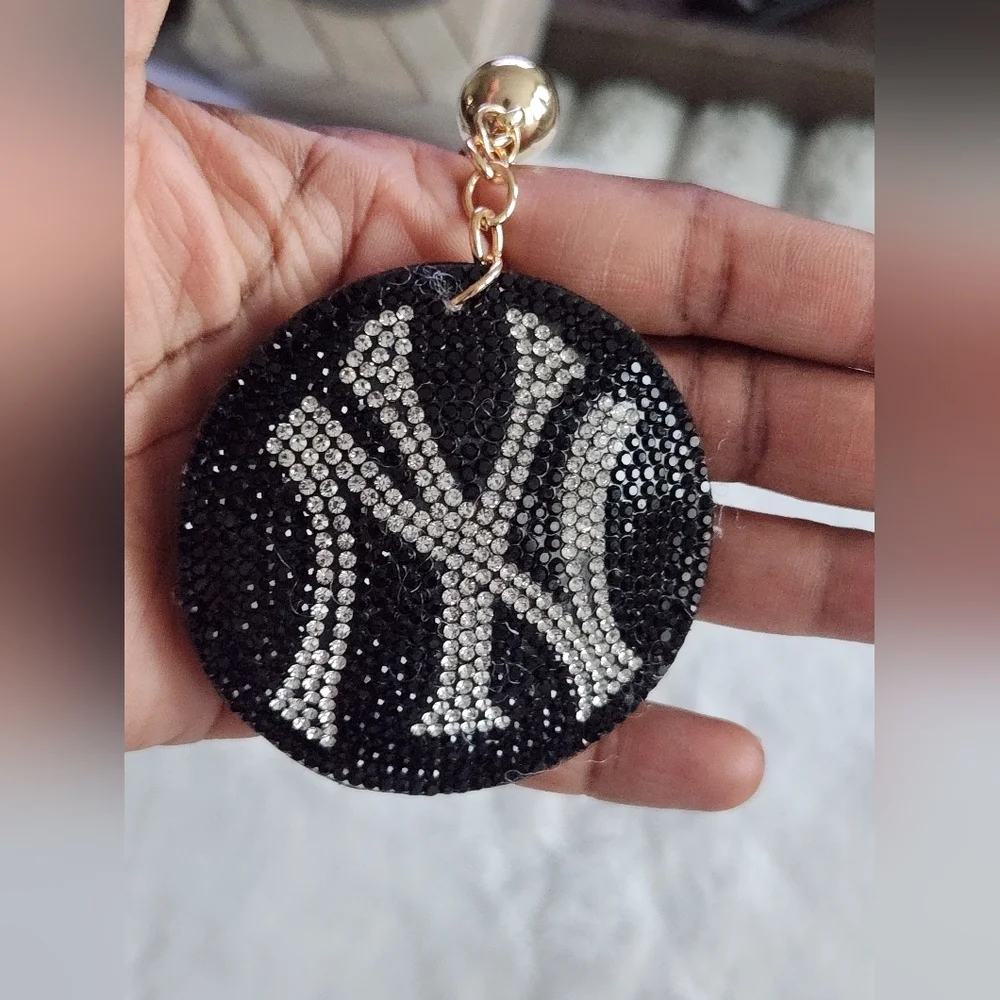 NY Yankees Black and Silver Rhinestone Keychain with Tassel Bag Charm